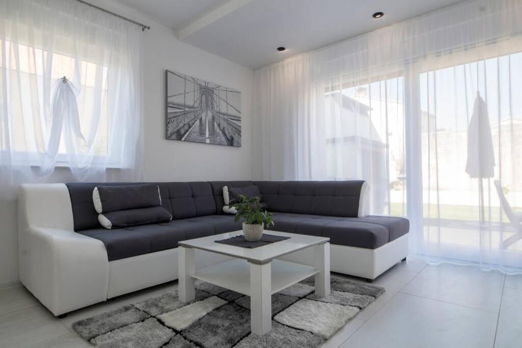 Holiday House Gavran Vodice Exterior foto